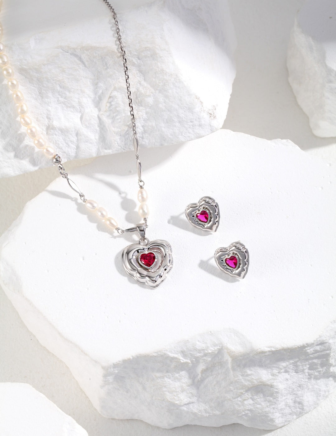 Confession Heart series: Love-shaped Pink Gemstone pearl Necklace