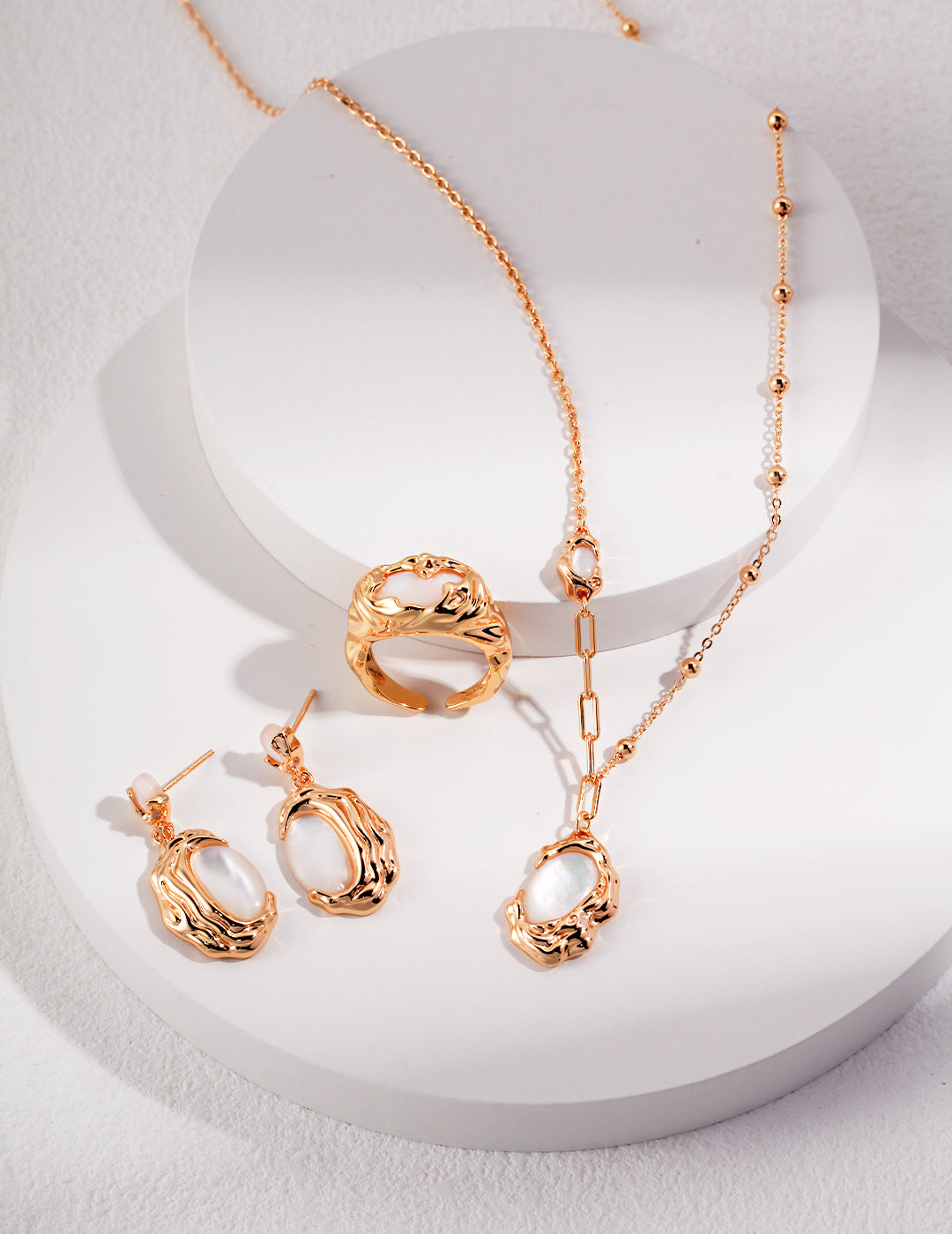 Lava Collection Sterling silver /Gold vermeil mother of pearl necklace