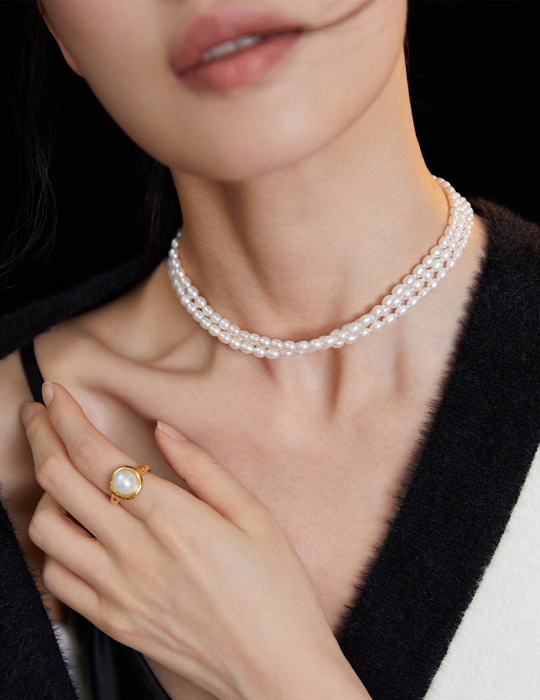 Three Layers Retro Pearl Necklace / Choker