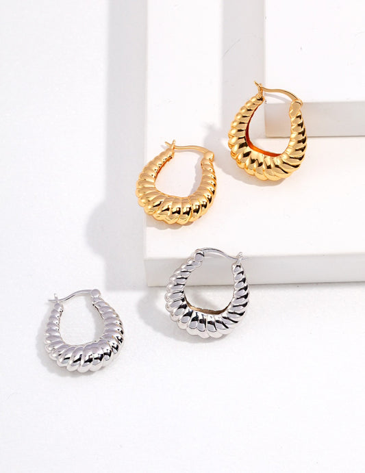 Croissant minimal Earring