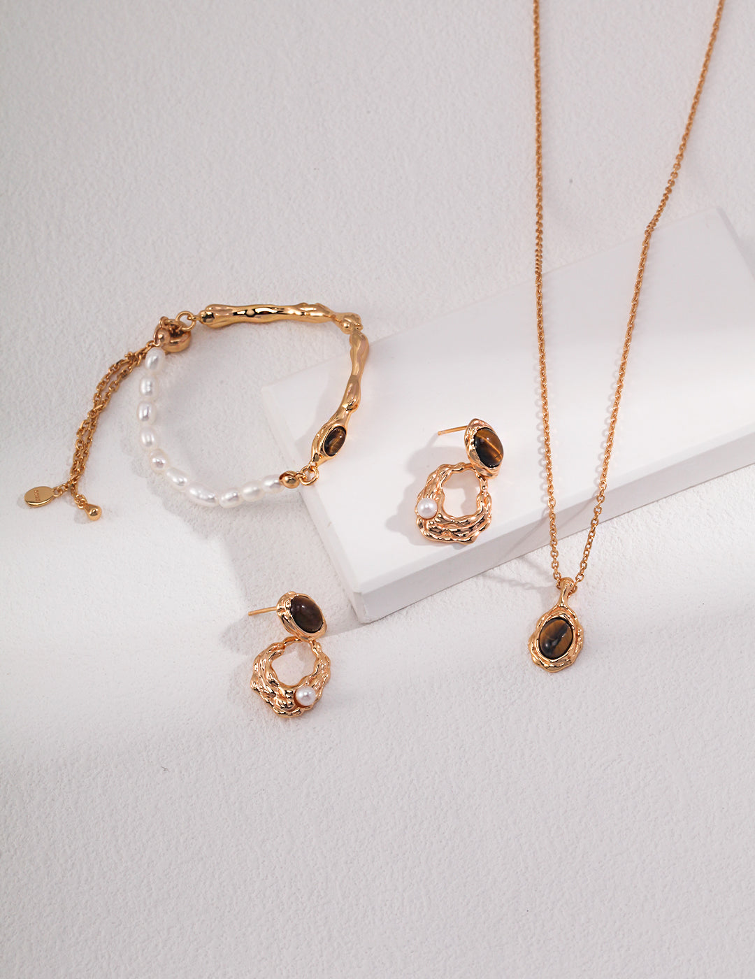 Sterling Silver Tiger Eye Stone Bracelet