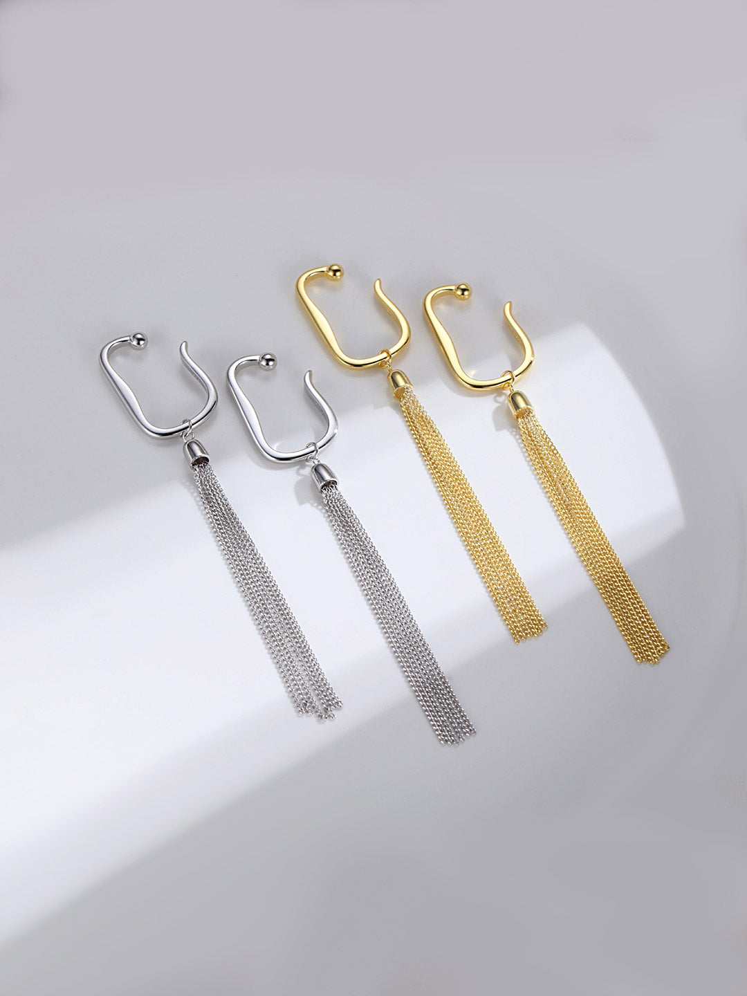 Tassel ear clips (in pair)