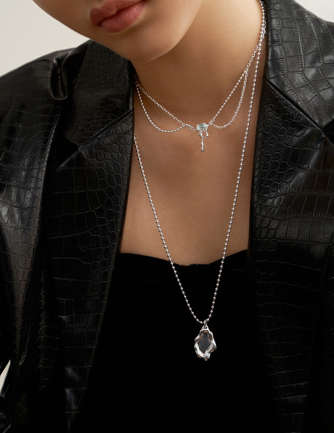 Birthstone of November : Natural Topaz Necklace in Sterling Silver Lava