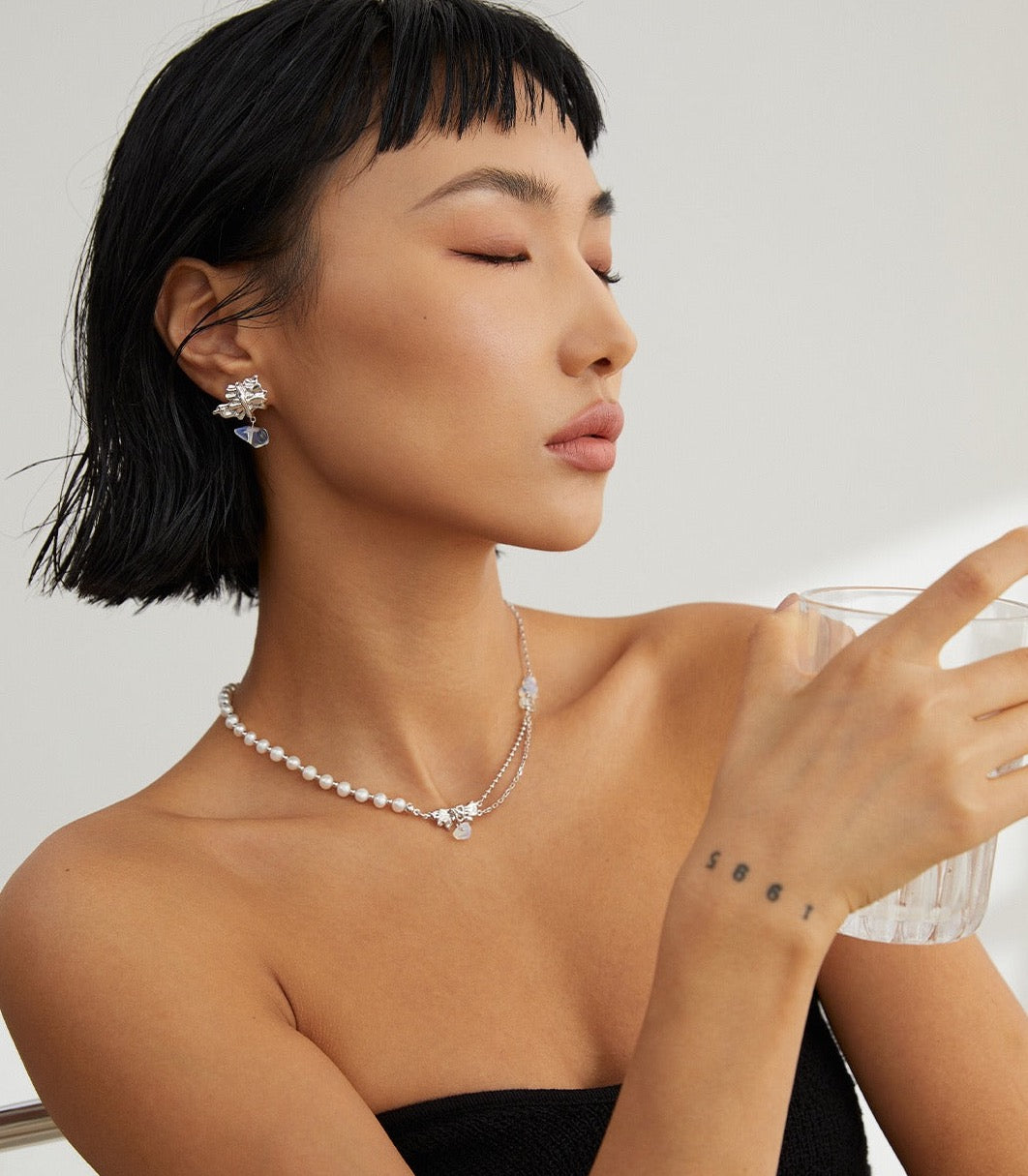 Irregular Pleated Design Collection Sterling Silver Pearl Necklace
